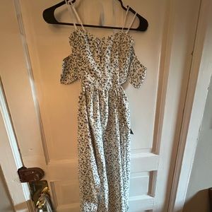 Cute off the shoulder summer dress